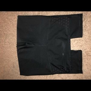 Women’s crop leggings